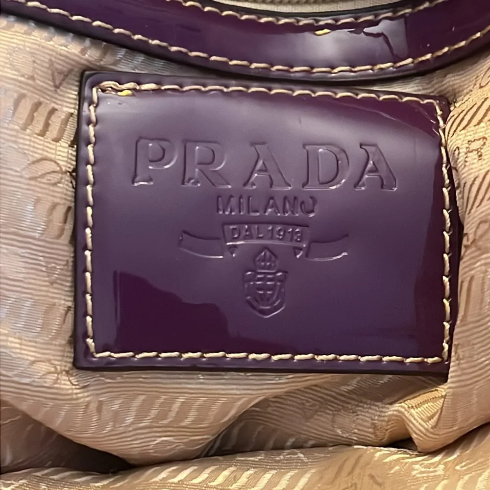 PRADA Tessuto Purple W/Patent Leather Detail Shoulderbag - Picture 7 of 10